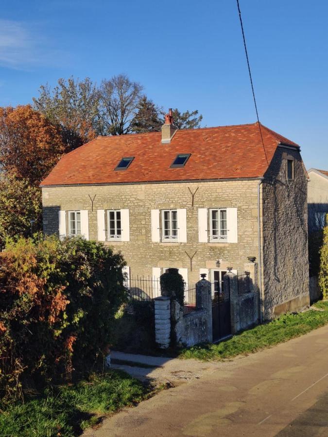 Bed and Breakfast La Flavignienne Flavigny-sur-Ozerain Exteriér fotografie